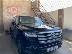 تۆیۆتا لاند کروزەر